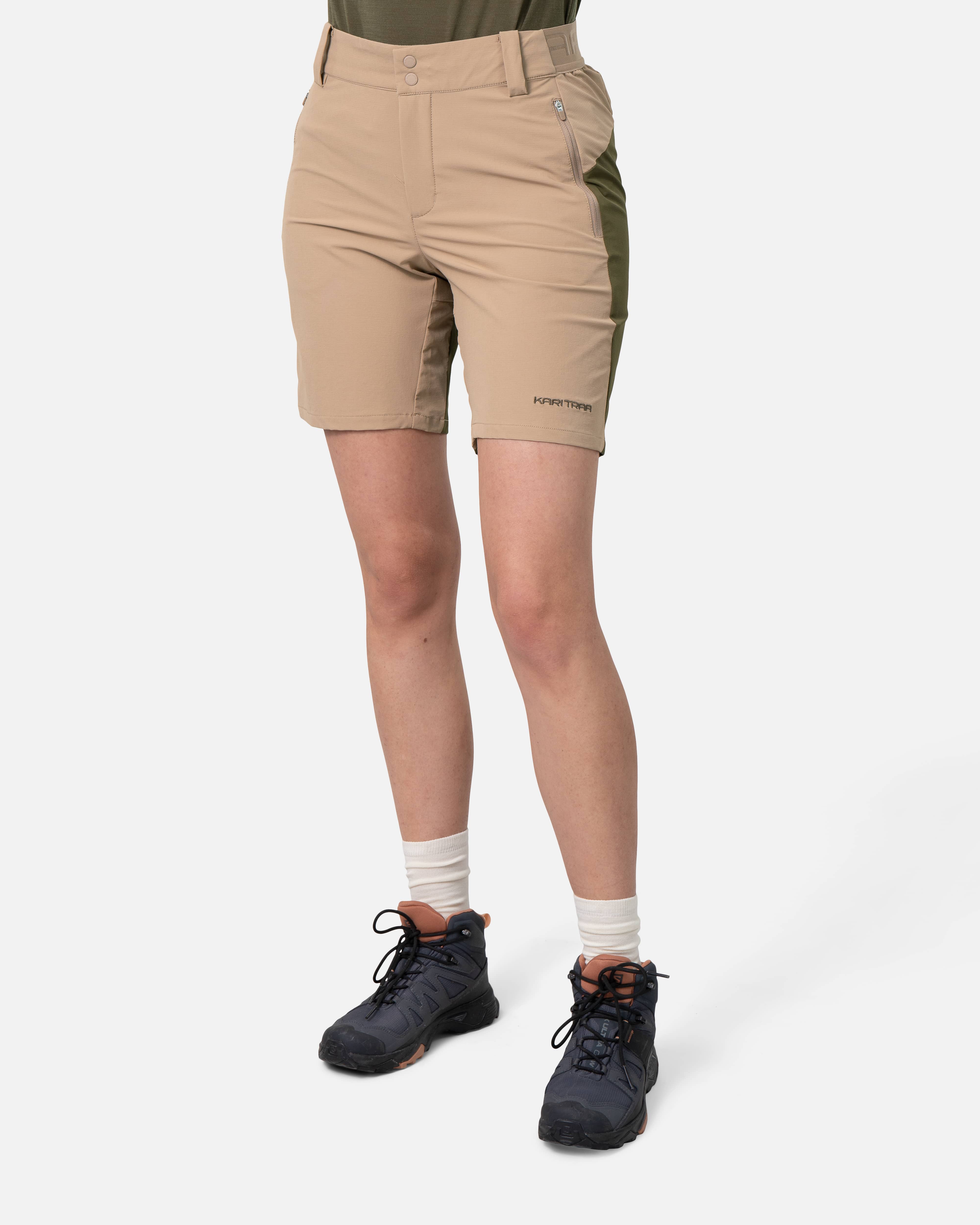 Sanne Outdoor Shorts 8In - Sandy