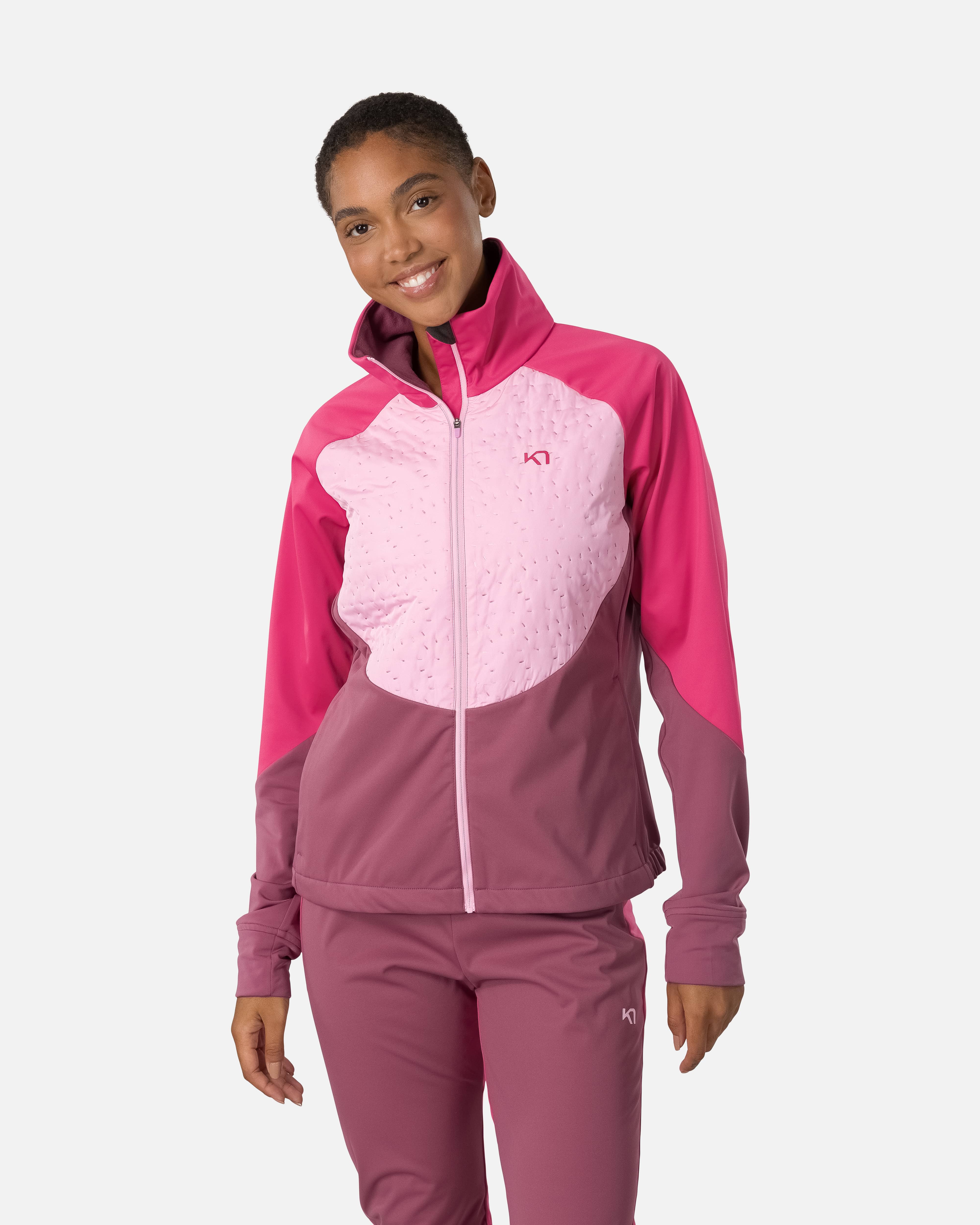 7119_624347_Plum_Model_1_de0a2