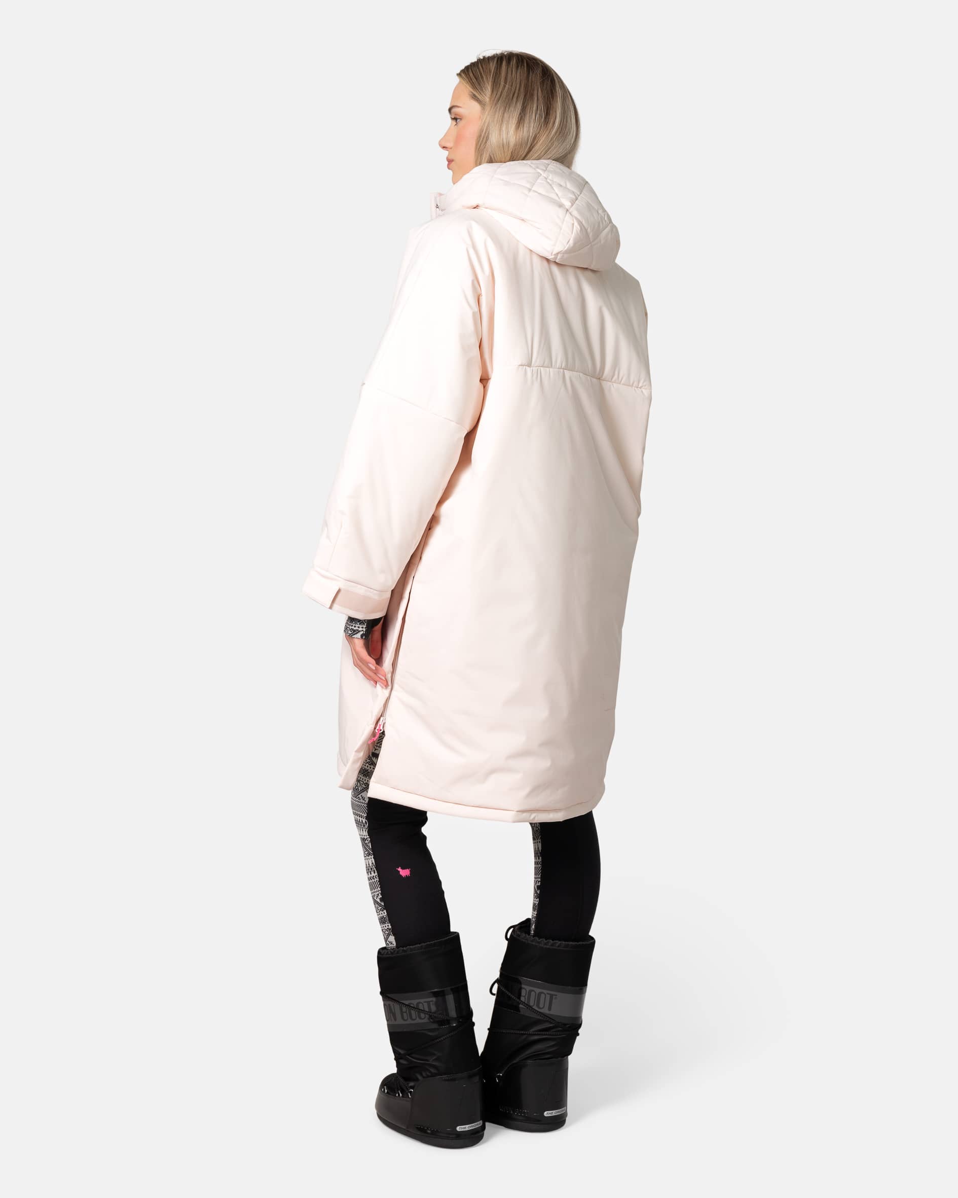 Malene Cape - Bjerk White